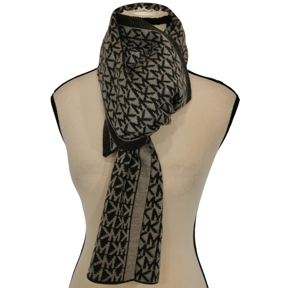 Michael Kors MK Monogram Reversible Cozy Knit Scarf Grey/Black OS